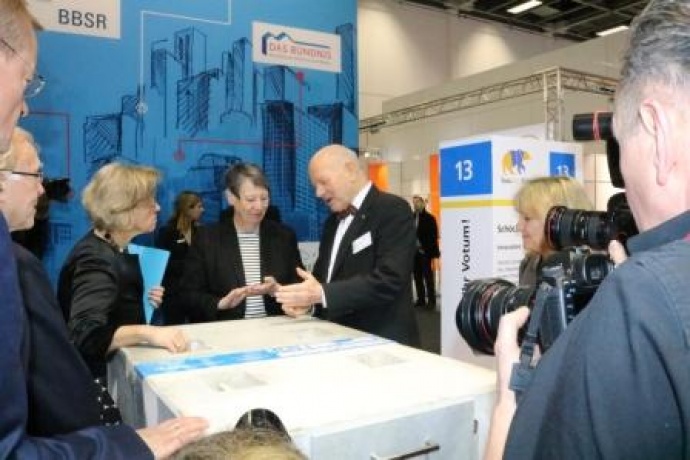 bautec.INNOVATION AWARD 2018 Rundgang mit Frau Dr. Barbara Hendricks